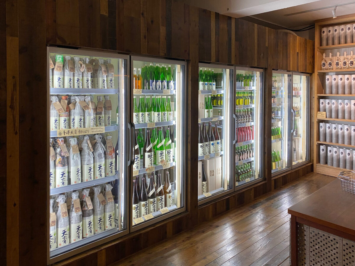 蔵元直売所 地下室